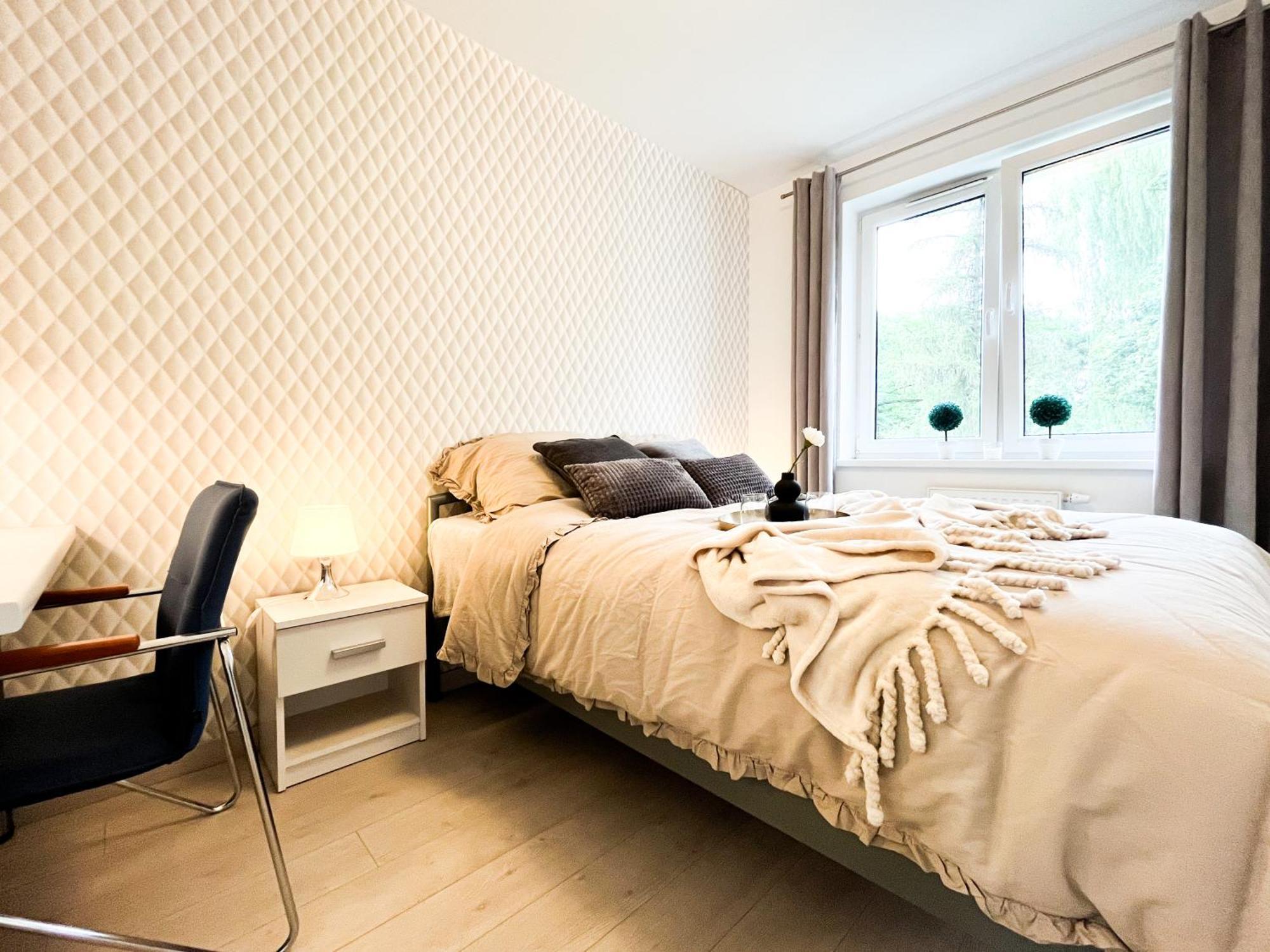 Апартаменти Walk To Park, Modern 2Bd Kitchen! Balcony, Parking Вроцлав Екстер'єр фото