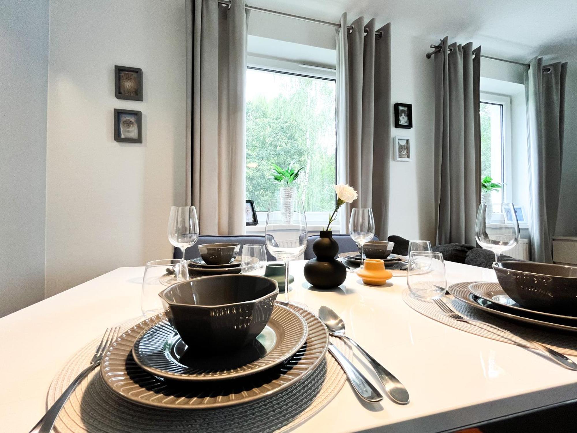 Апартаменти Walk To Park, Modern 2Bd Kitchen! Balcony, Parking Вроцлав Екстер'єр фото