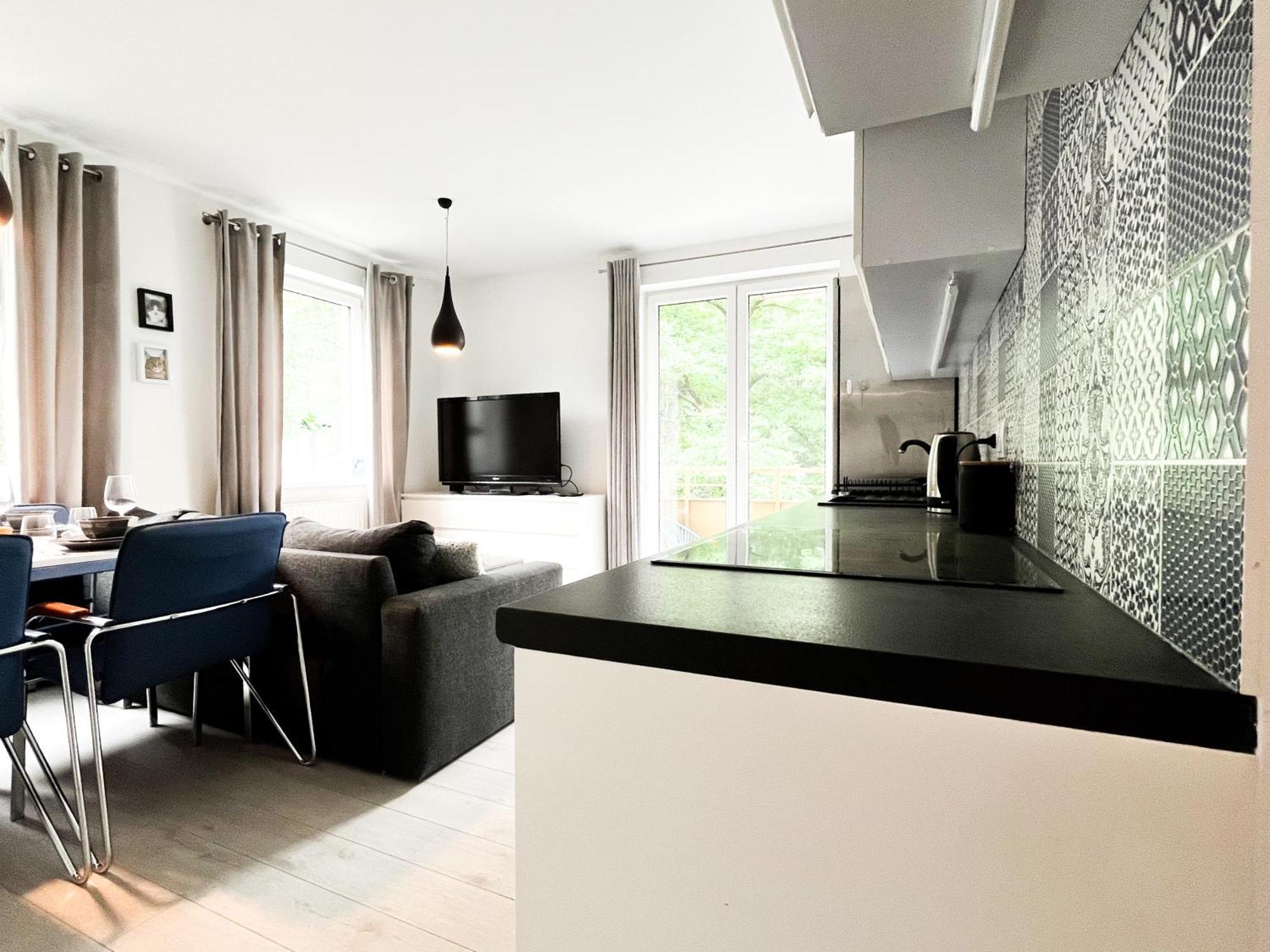 Апартаменти Walk To Park, Modern 2Bd Kitchen! Balcony, Parking Вроцлав Екстер'єр фото